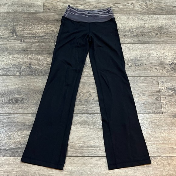lululemon Astro Pant Flare Yoga Leggings - Black with Gray Waist - Womens Size 4 - Picture 1 of 6